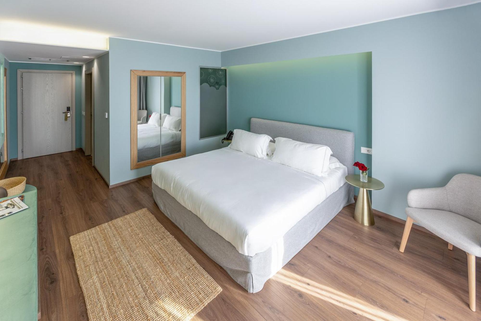 Hotel Vlora Priam, Affiliated By Melia エクステリア 写真