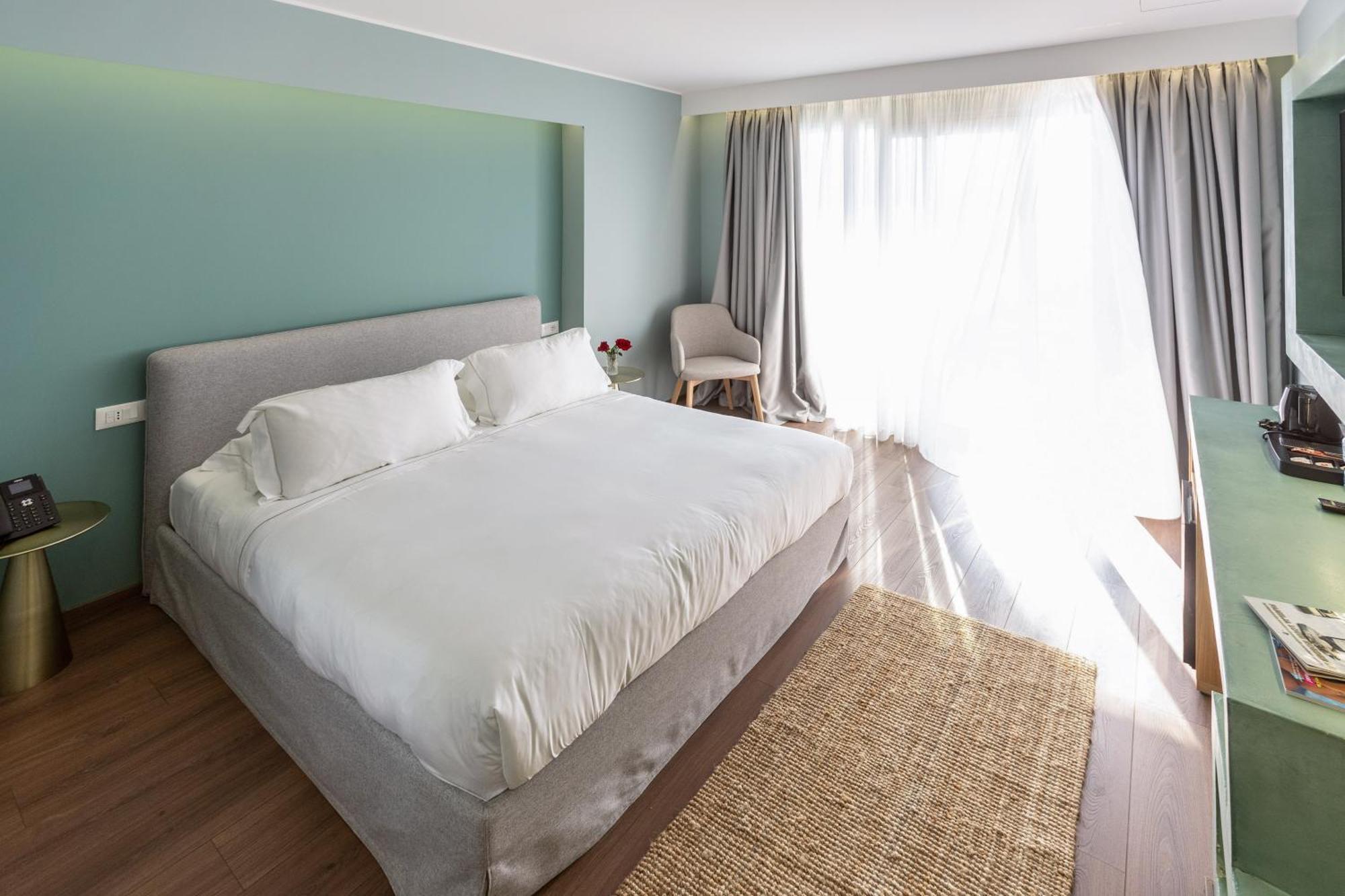 Hotel Vlora Priam, Affiliated By Melia エクステリア 写真