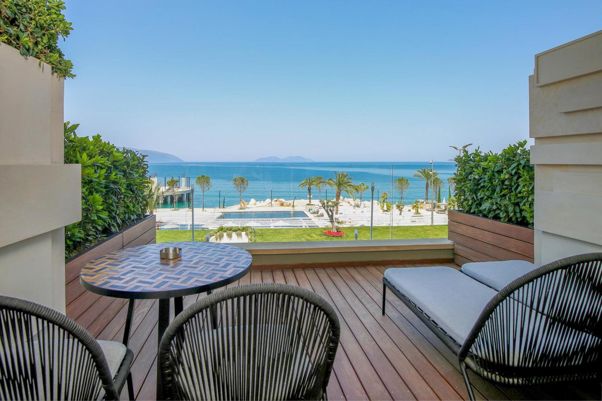 Hotel Vlora Priam, Affiliated By Melia エクステリア 写真