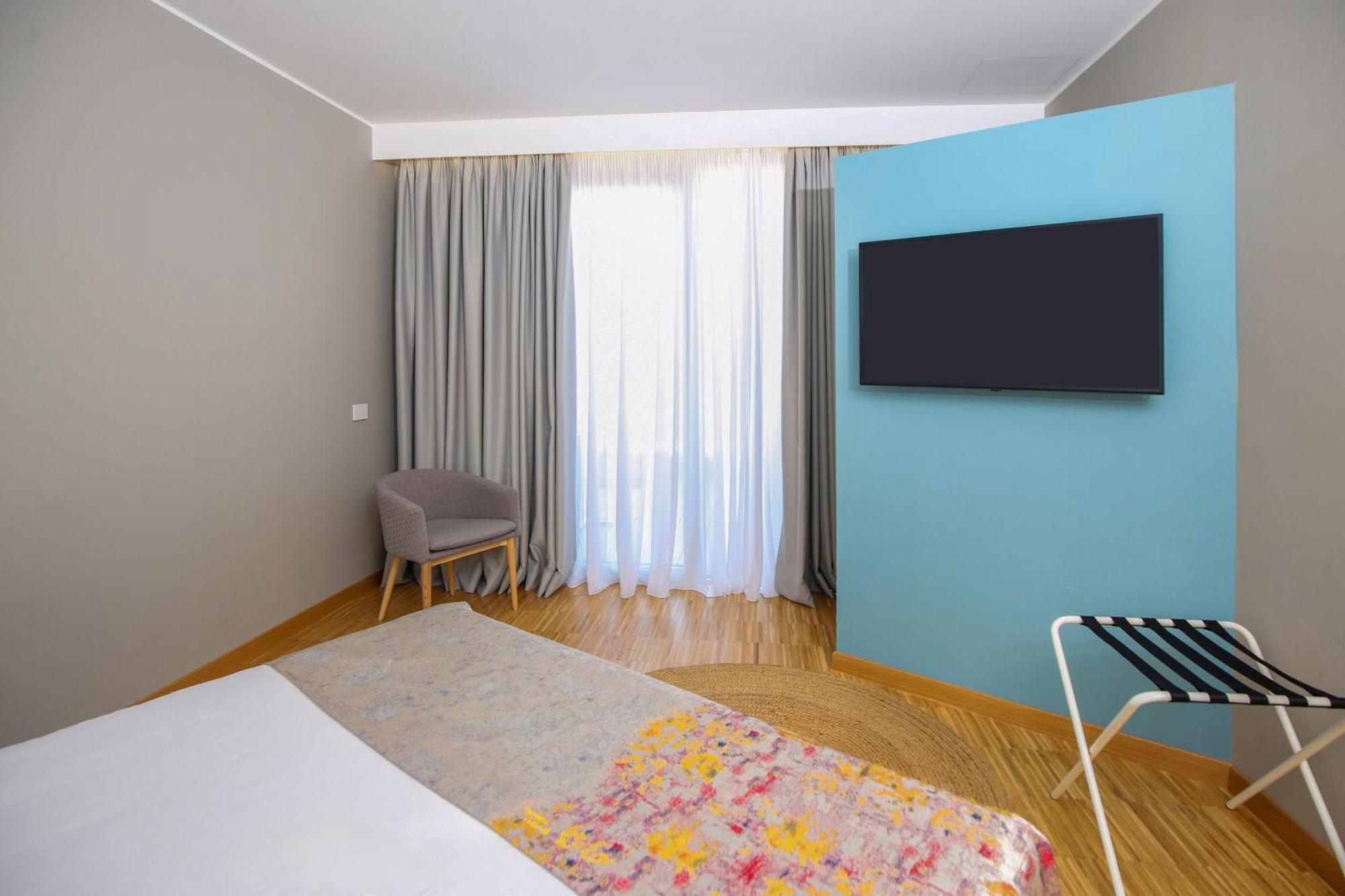 Hotel Vlora Priam, Affiliated By Melia エクステリア 写真