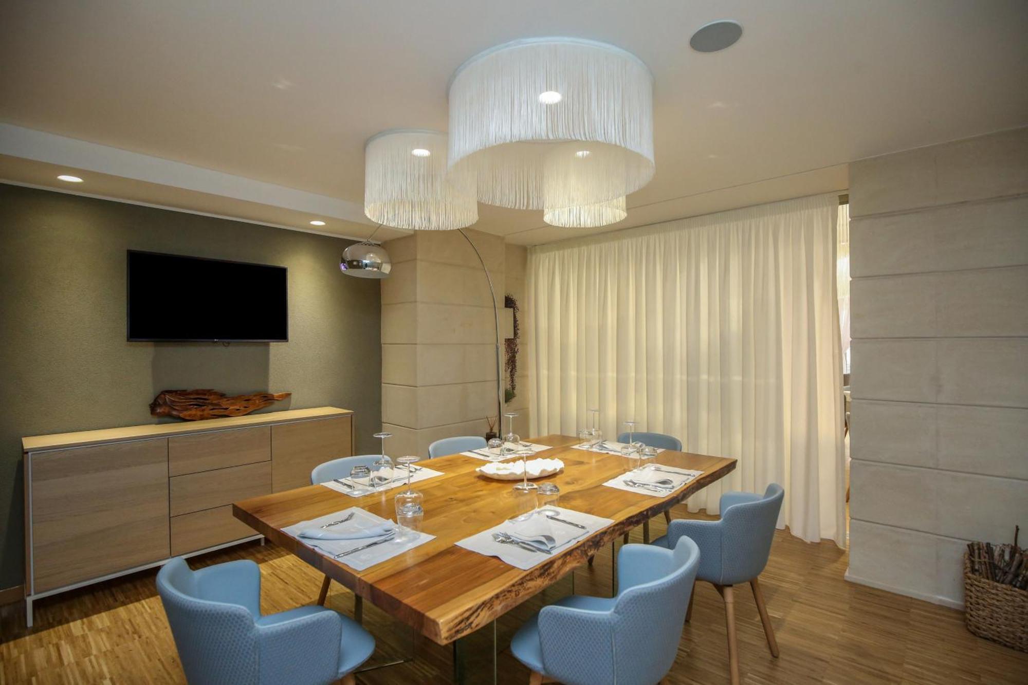 Hotel Vlora Priam, Affiliated By Melia エクステリア 写真